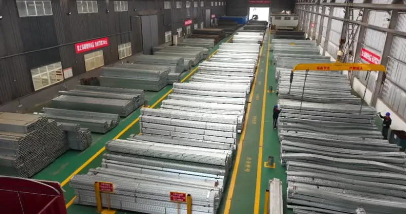 Shunchen Hot Dip Galvanized Grating production workshop