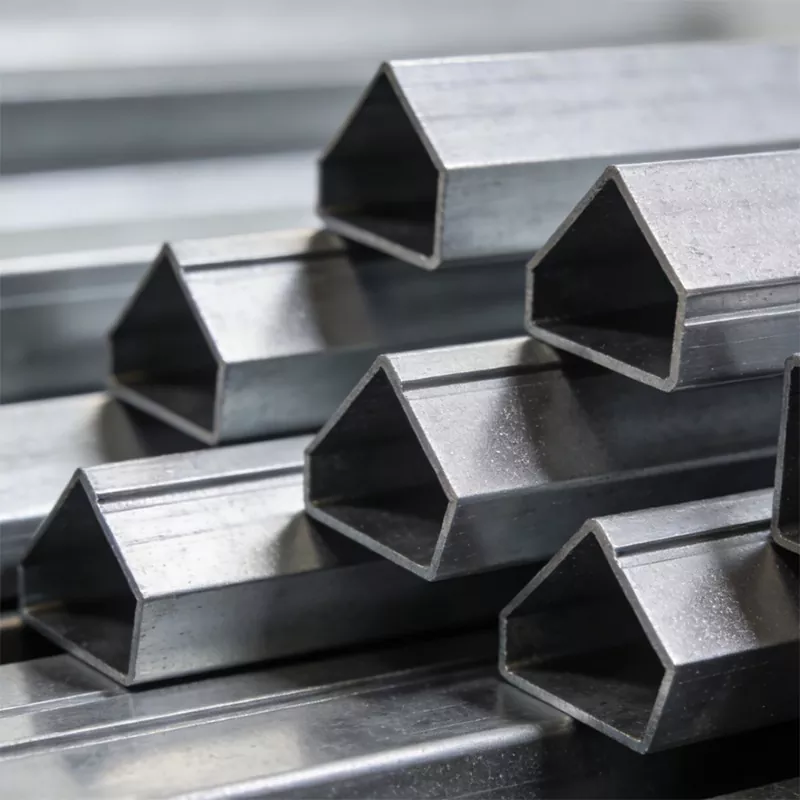 Tubo quadrato ad angolo acuto